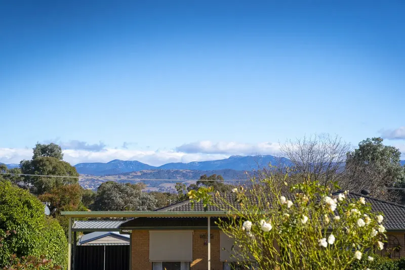 33 Baskerville Street, Chisholm, photo 17