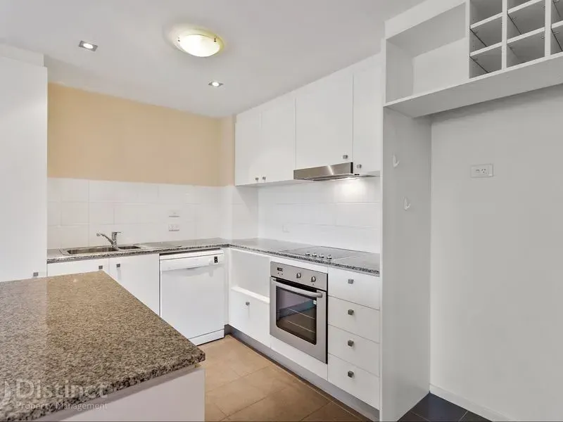 211/17 Dooring Street, Braddon, photo 3