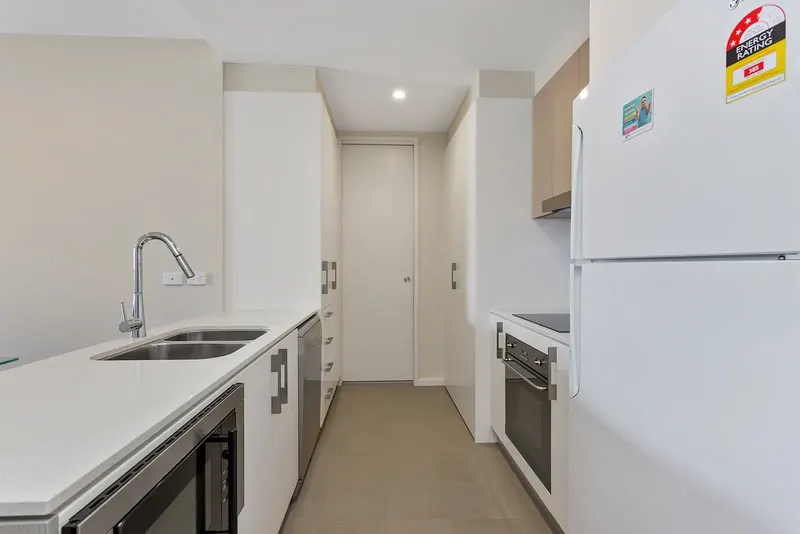 11/77 Leichhardt Street, Kingston, photo 2