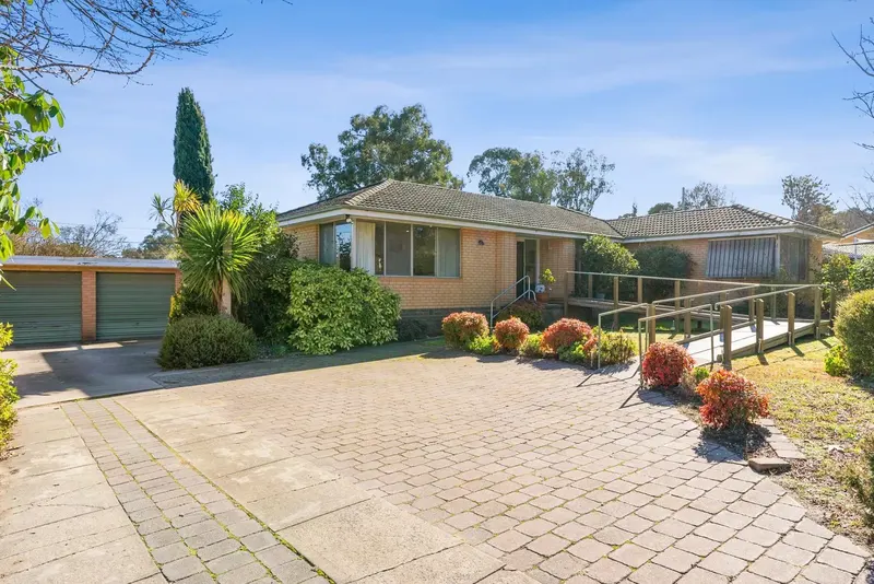 209 Beasley Street, Mawson ACT 2607, photo 4