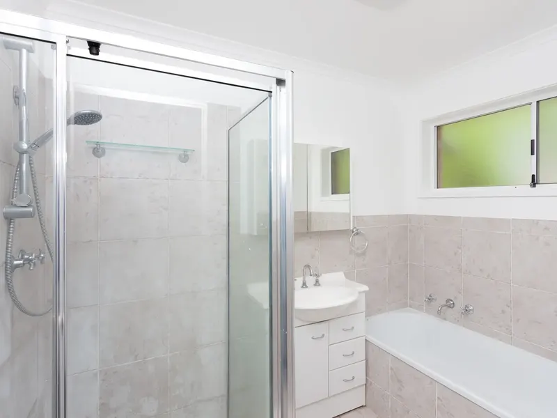 5 Crooke Close, Calwell, photo 4