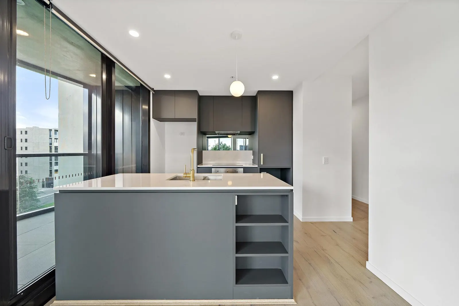 524/81 Cooyong Street, Reid, photo 1