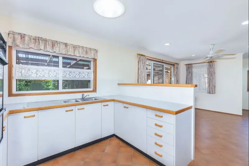 5 Snow Gum Place, Jerrabomberra, photo 4