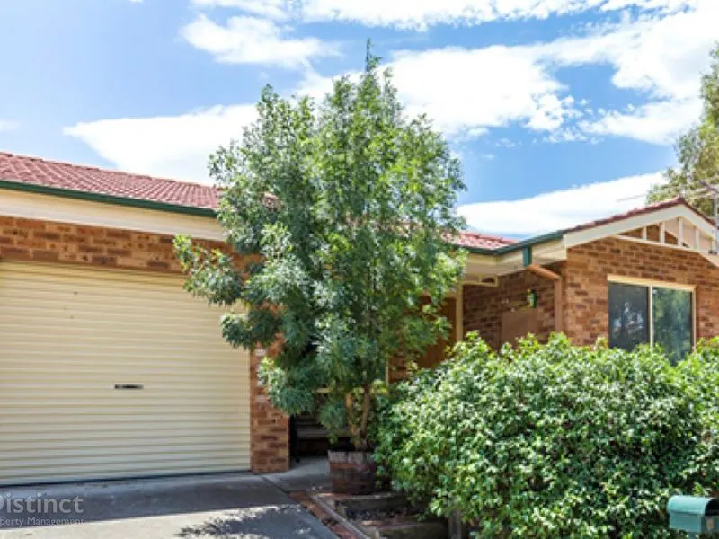 11 Lingiari Court, Ngunnawal, photo 1