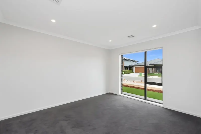 56 Zealie Bend, Googong, photo 14