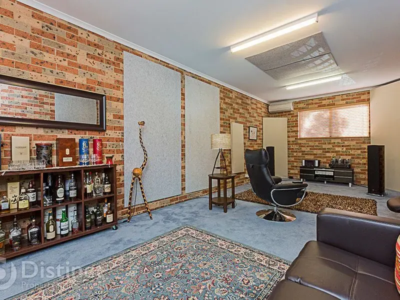 2 Camphorwood Close, Jerrabomberra, photo 11