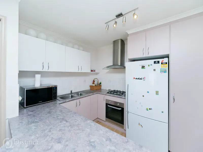 18 Alarmon Crescent, Dunlop, photo 2
