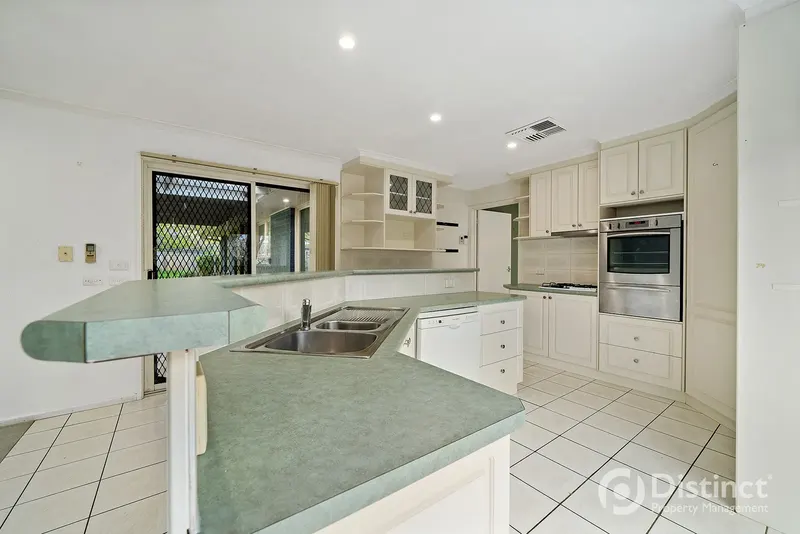 10 Weber Place, Holt, photo 2