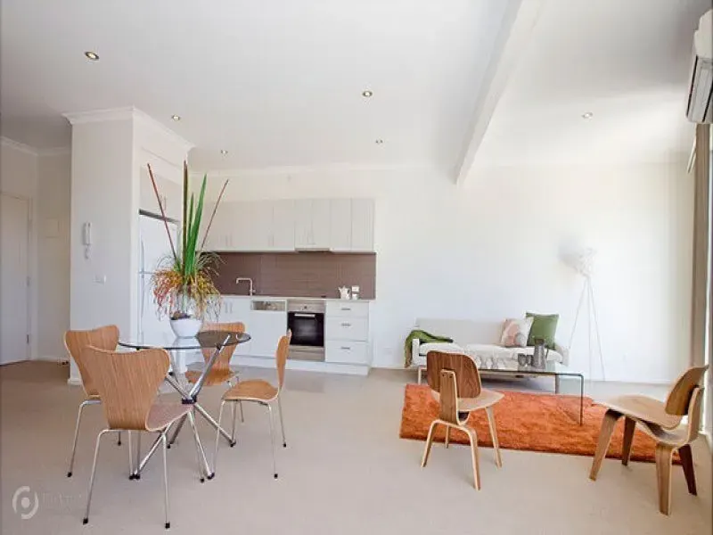 8/11 Wise Street, Braddon, photo 4