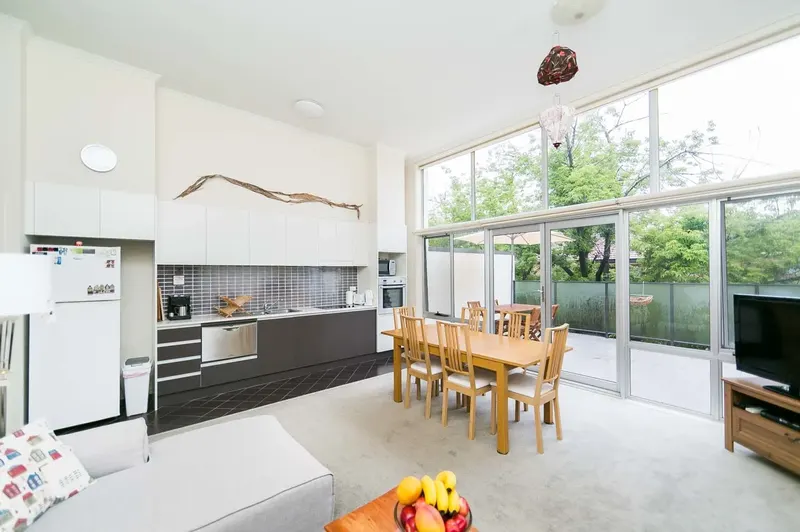 11/48 Henty Street, Braddon, photo 3