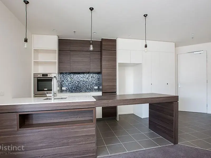 130/45 West Row, City, photo 2