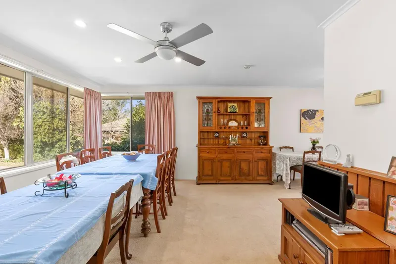 209 Beasley Street, Mawson ACT 2607, photo 2