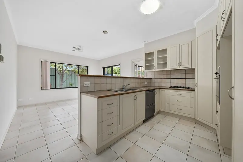 2/31 Raymond Street, Ainslie, photo 5