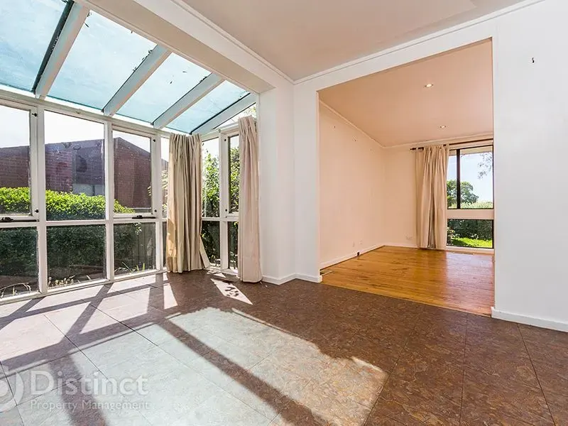 16 Gollan Street, Evatt, photo 3