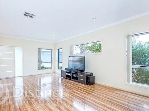 1/2 Ridding Street, Forde, photo 4