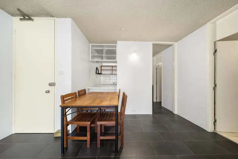 19/8 Giles Street, Griffith, photo 5