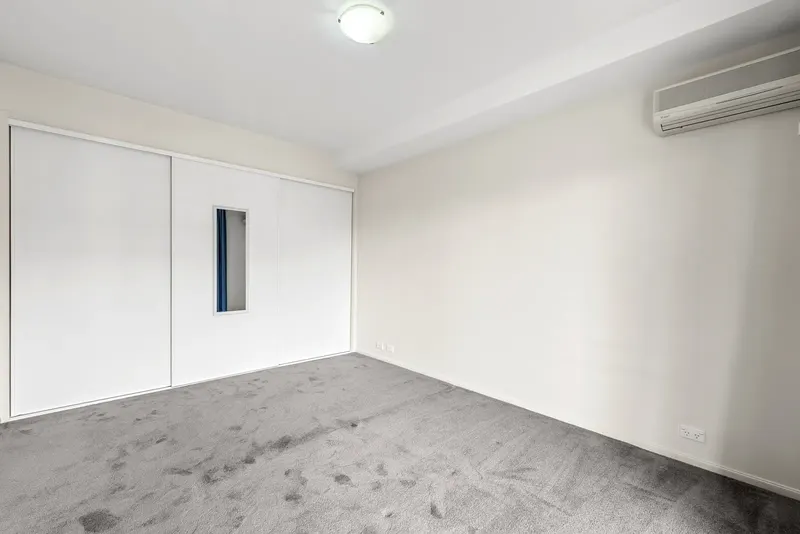 23/2 Eileen Good Street, Greenway, photo 10