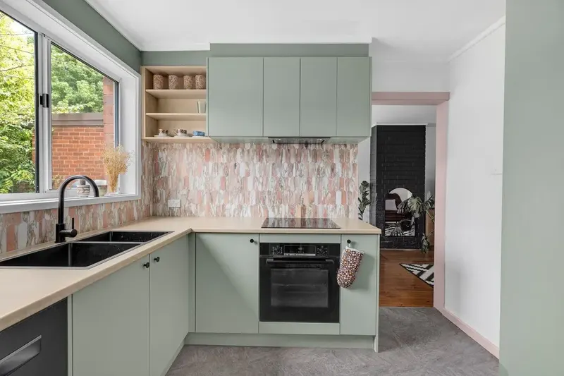 6 Madigan Street, Hackett, photo 4