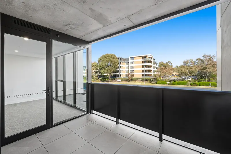 105/220 Melrose Drive, Phillip, photo 10