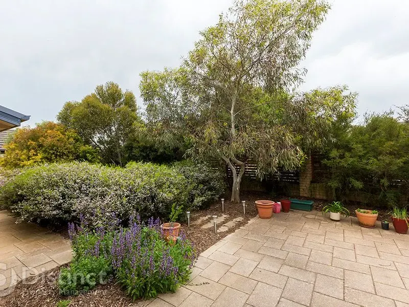 69 Roma Mitchell Crescent, Watson, photo 10