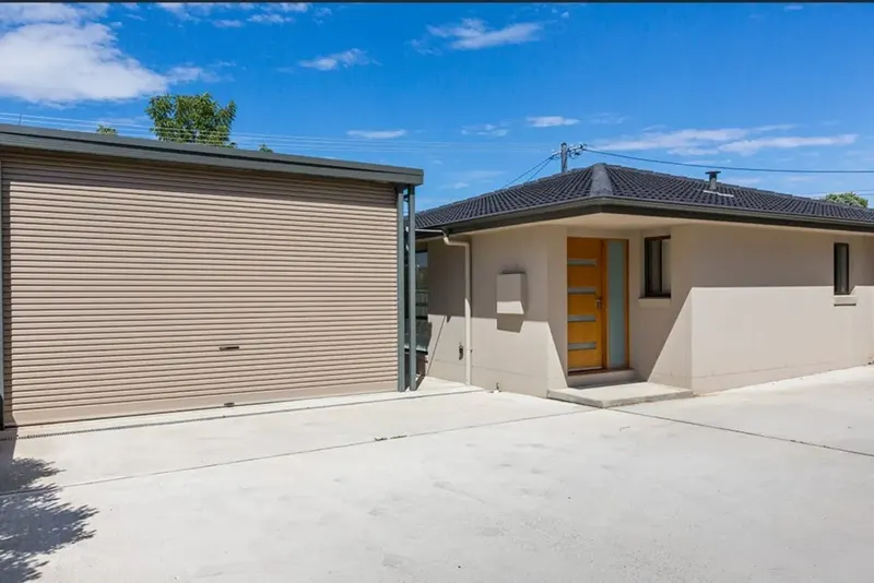 2/22 Lachlan Street, Macquarie