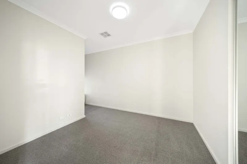 70/4 Pearlman Street, Coombs, photo 12
