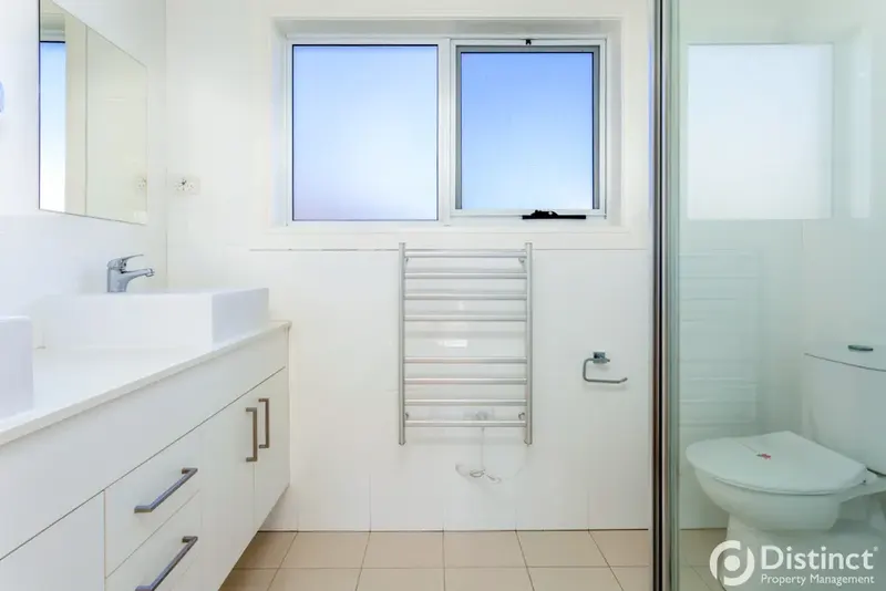 27 Donald Horne Street, Franklin, photo 10