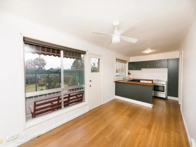 69 Lyttleton Crescent, Cook, photo 3