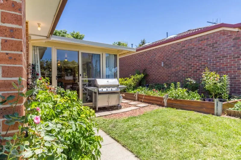 62 Ferguson Circuit, Ngunnawal, photo 11