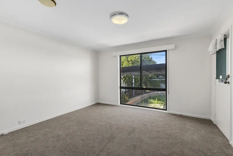 31 Carr Crescent, Wanniassa, photo 11