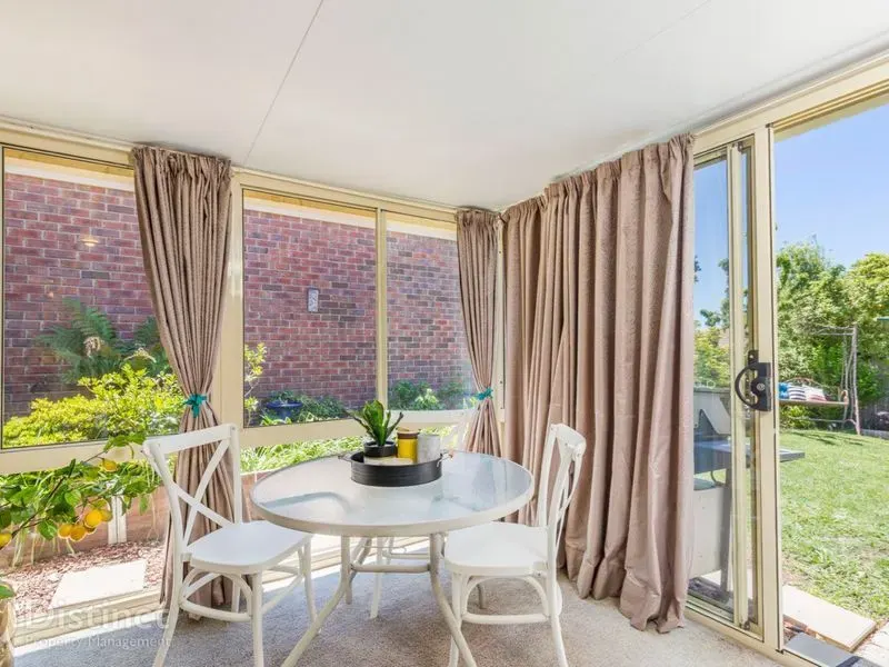 62 Ferguson Circuit, Ngunnawal, photo 6
