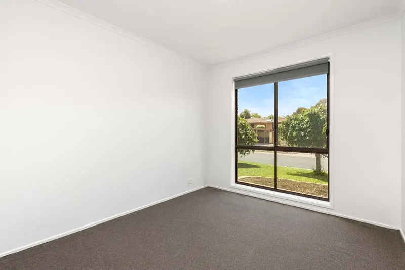 24 Summerville Crescent, Florey, photo 10