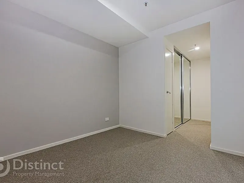 1301/120 Eastern Valley Way, Belconnen, photo 6