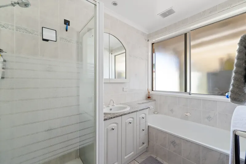 117 Copland Drive, Melba, photo 10
