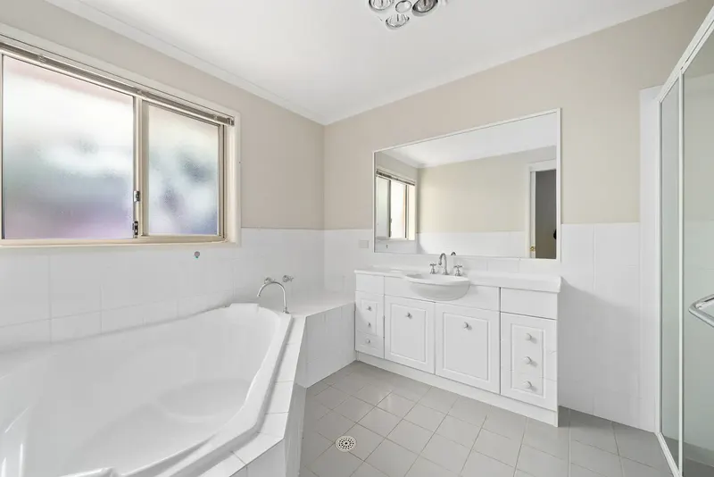 29 Burrendong Street, Duffy, photo 9