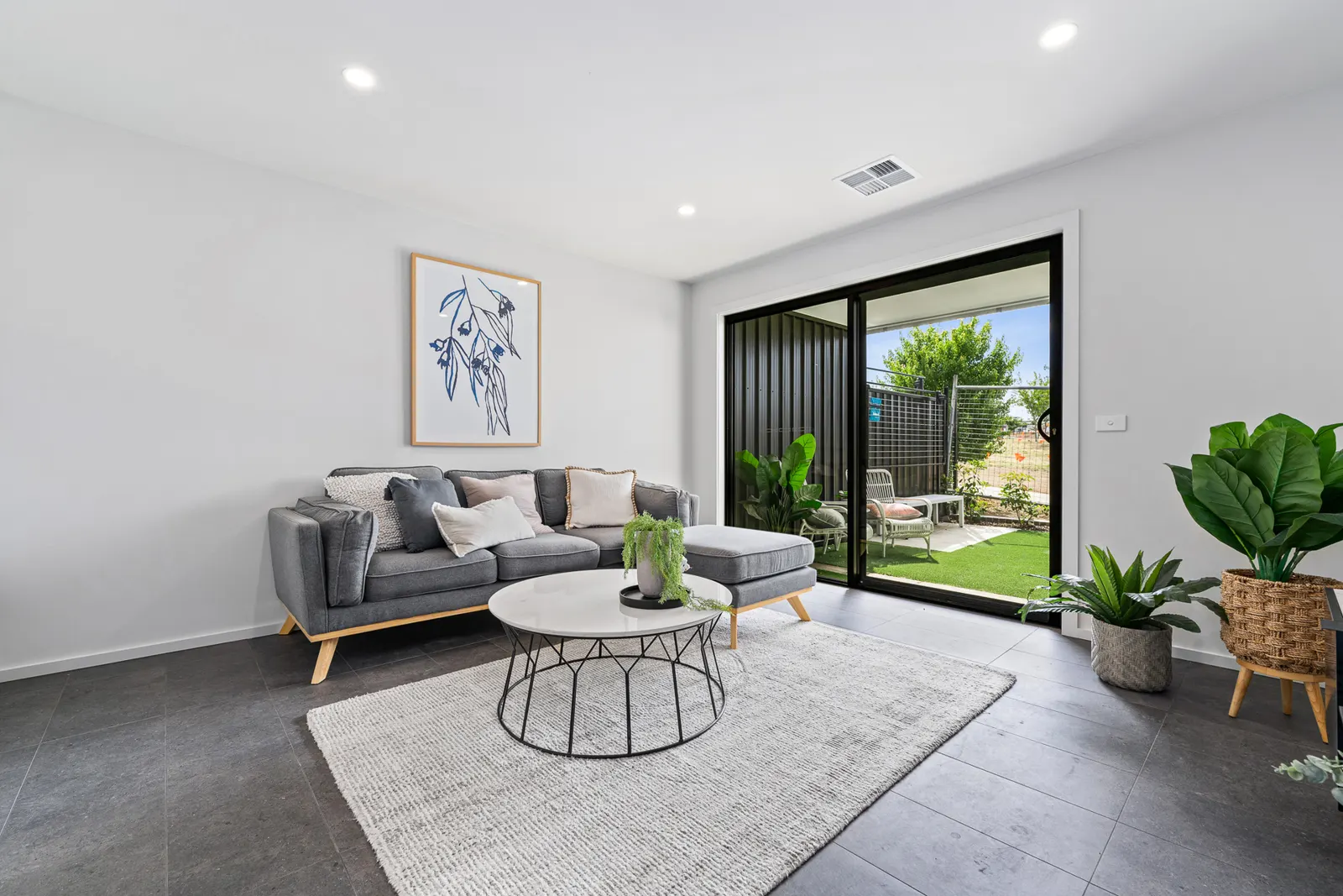6A Opperman Avenue, WRIGHT ACT 2611, photo 1
