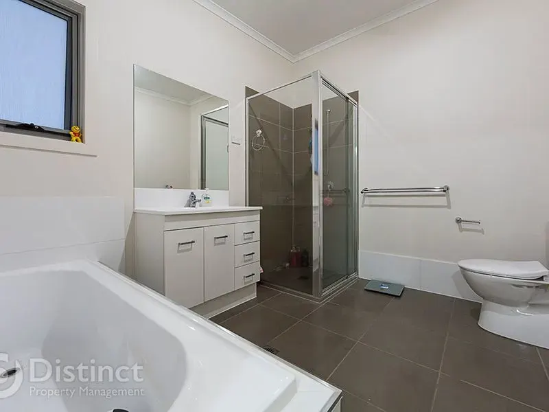 2 Guboo Street, Bonner ACT 2914, photo 8