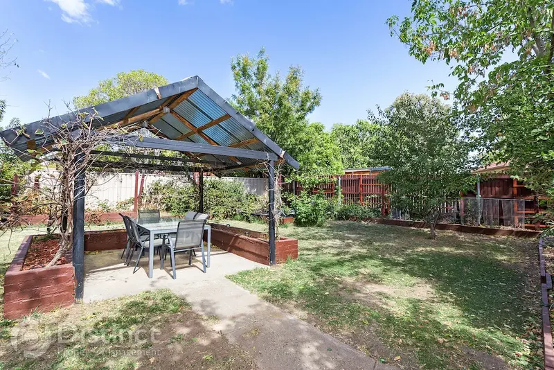 25 Wolff Crescent, Latham, photo 9
