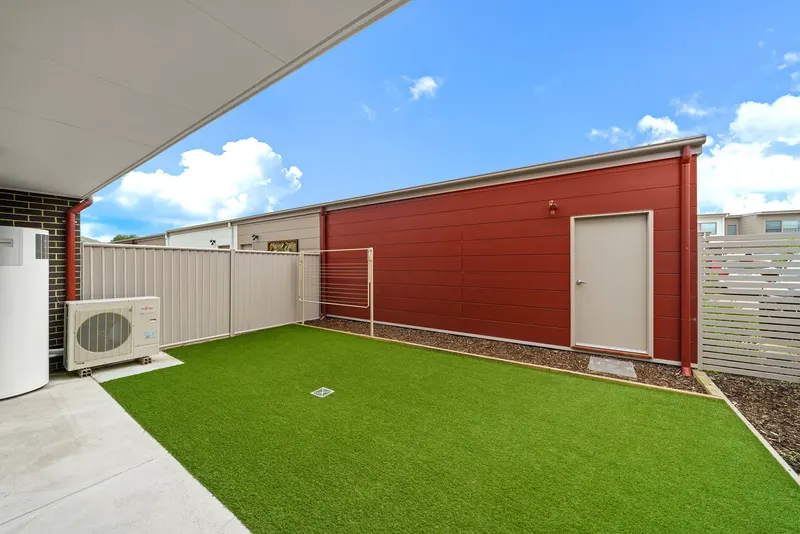 18/167 Mortimer Lewis Drive, Greenway, photo 17