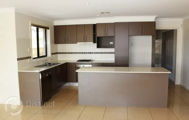 37 Dame Zara Street, Gungahlin, photo 12