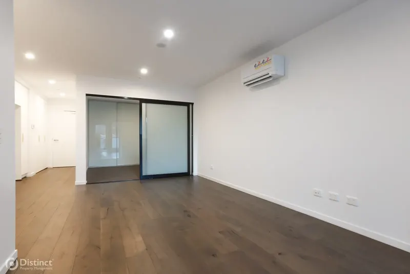 406/81 Cooyong Street, Reid, photo 8