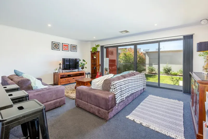 10 Taggart Terrace, Coombs, photo 2