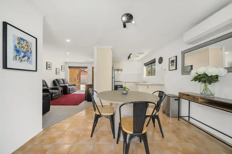 4/49 Jandamarra Street, Ngunnawal, photo 2