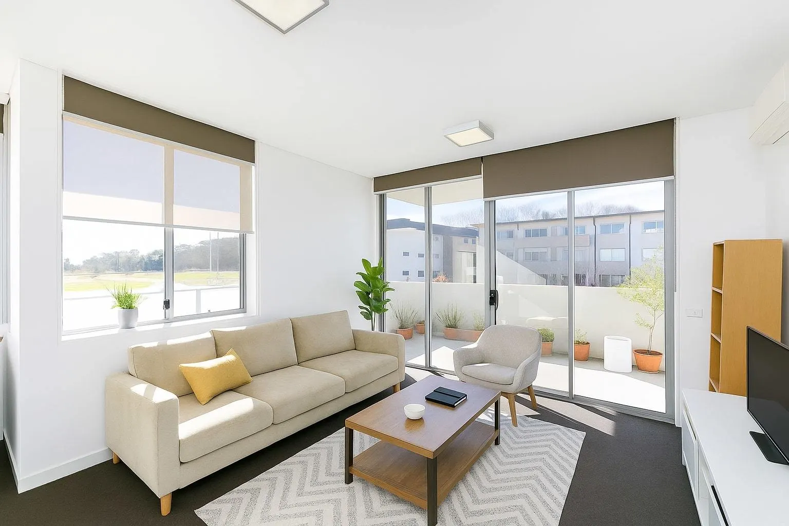134/116 Easty Street, Phillip, photo 1