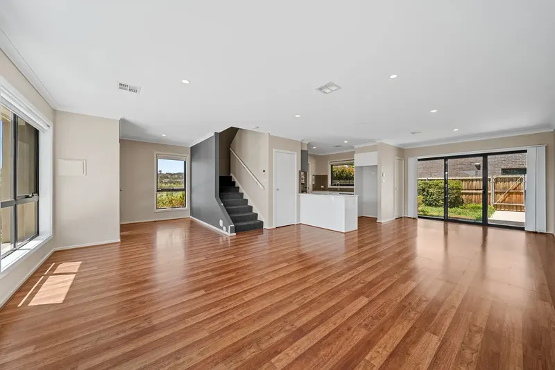 1 Bill Leng Street, Coombs, photo 2
