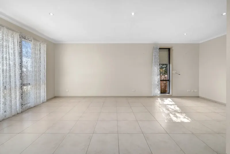 33 Baskerville Street, Chisholm, photo 4