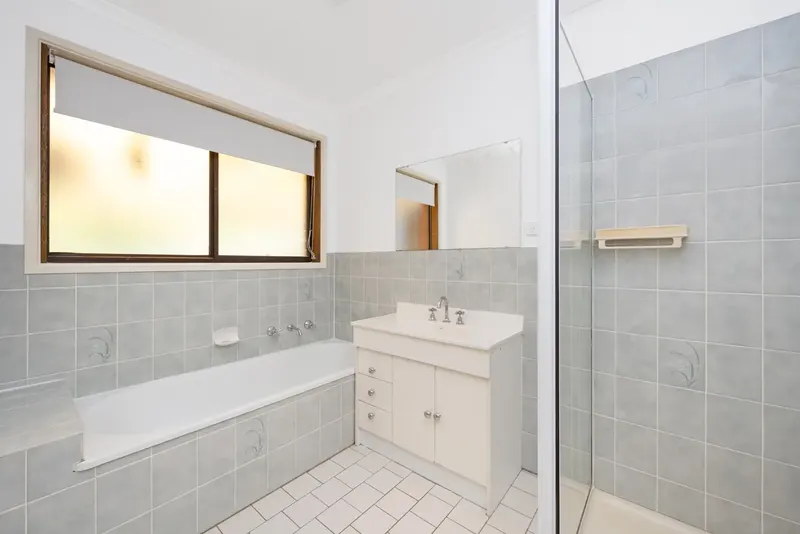 3 Linton Place, Calwell, photo 3