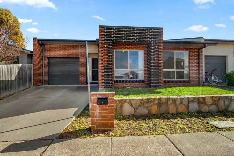21 Gladys Lister Street, Franklin