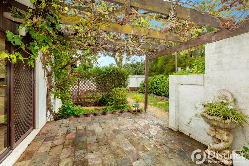 64 Erldunda Circuit, Hawker, photo 11
