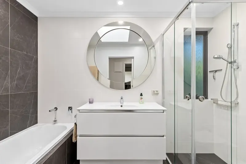 58 Carstensz Street, Griffith, photo 18